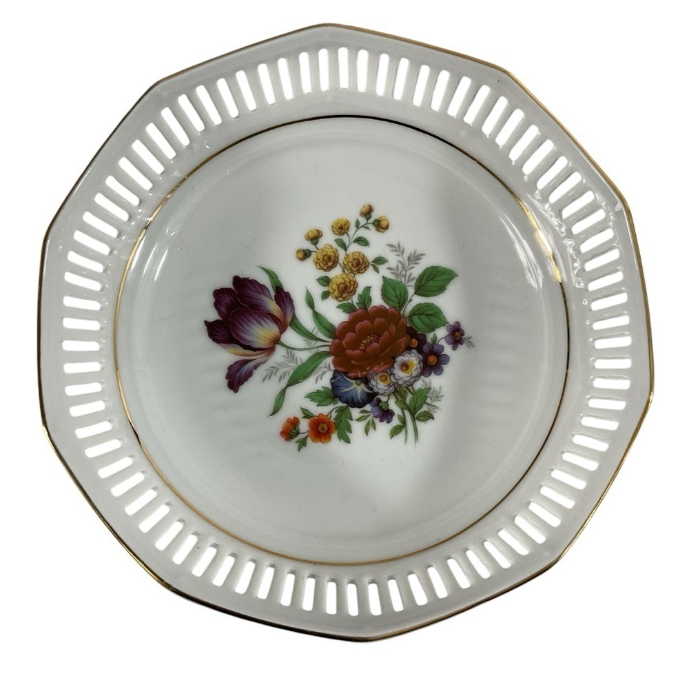 Vintage Schwarzenhammer Bavaria Reticulated Porcelain Bowl Floral Gold Trim 7.5”
